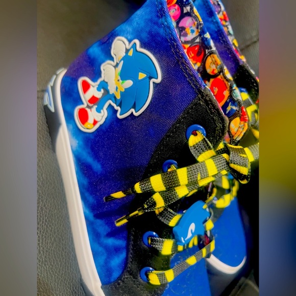 Sonic Little & Big Boys High-Top Sneaker size 4 - Picture 8 of 11